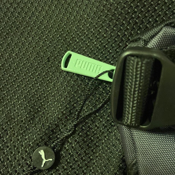NWT Puma Hip Sack. - Picture 5 of 6